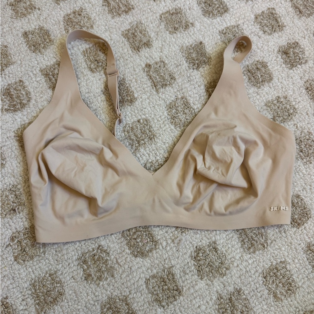 SKIMS Naked Plunge Bralette